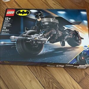 Batman™ Construction Figure and the Bat-Pod Bike